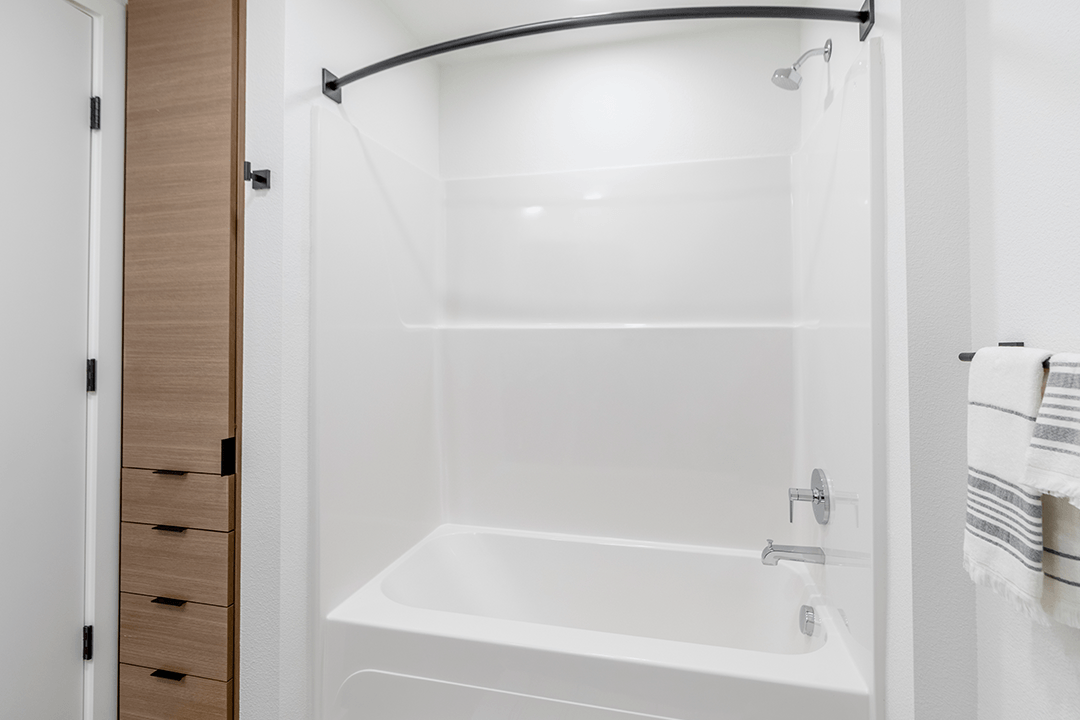 Coen North 1 Bedroom Bathroom A2